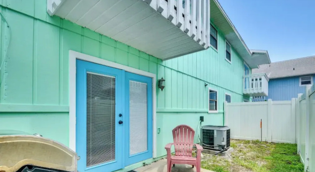 Апартаменты с 3 комнатами с балконом New Smyrna Beach Vacation Rental < 1/2 Mi to Beach