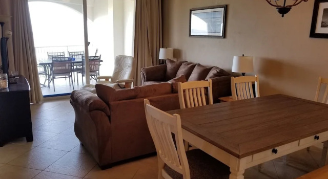 Surf Club I, 1405, Rezerwuj Apartament Hotele w Palm Coast z parkingiem, Parking