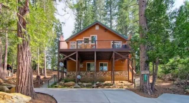 Scenic Wonders  Bear Den 5 Bedrooms, Забронировать Дом для отпуска Виллы Йосемити-Уэст, Вилла
