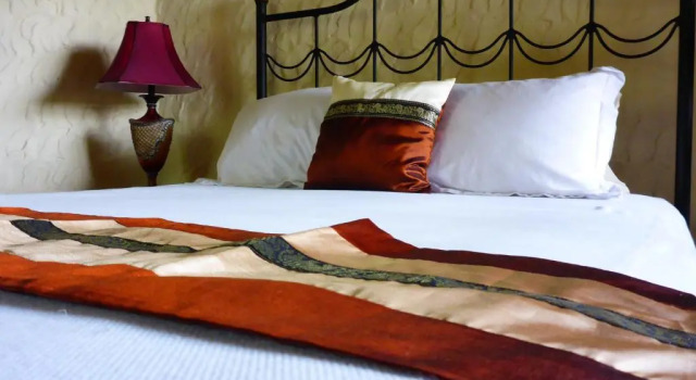 Двухместный номер Standard с видом на бассейн The Golden Frog Inn