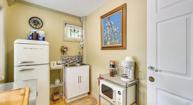 Коттедж Eureka Springs Rental - Walk to Downtown!