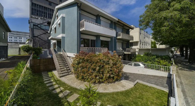 Luso Guest House, Забронировать Гостевой дом Отели Браги с парковкой, рядом с Raio Palace, Парковка