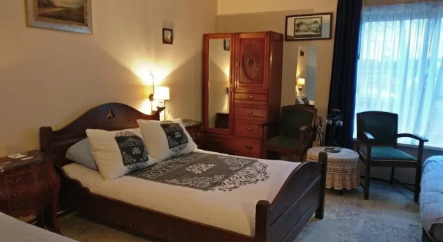 Четырёхместный номер Comfort Hotel De Weyman