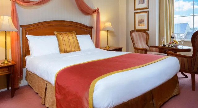 Номер Classic River Island Hotel