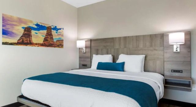 Двухместный люкс c 1 комнатой Best Western Plus Executive Residency Phoenix North Happy Valley