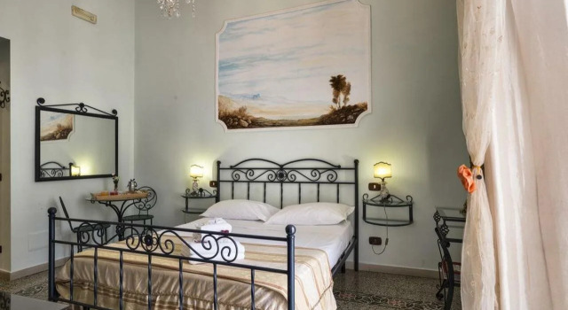 B&B Art Suite Principe Umberto, Забронировать Отель «постель и завтрак» Отели Неаполя с завтраком, рядом с Кафедральный собор Неаполя, Завтраки