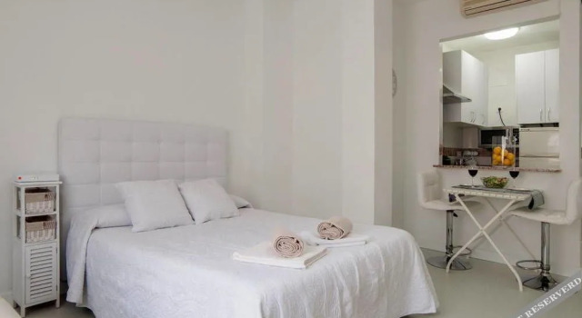 Suites Mosquera 6, Забронировать Отель Отели Малаги с парковкой, рядом с Centro Comercial Larios Centro, Парковка