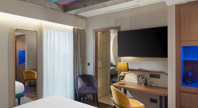 Трёхместный номер Space NYX Hotel Thessaloniki