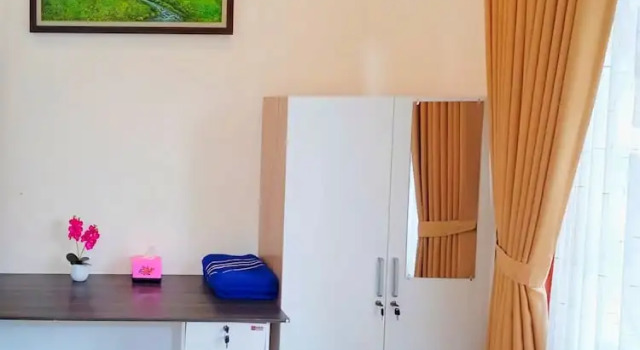 Номер Superior Penginapan Prambanan TRISAN