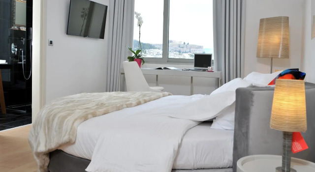 Hotel Athena