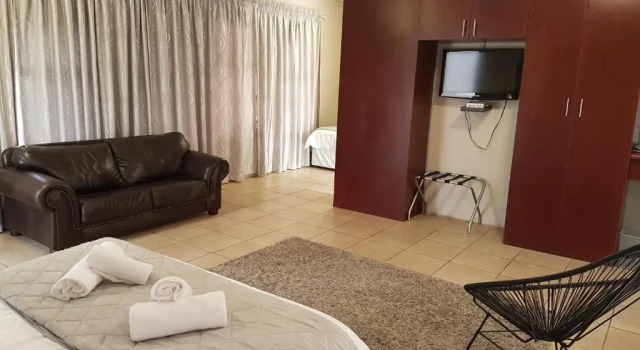 Люкс Deluxe A Contempo Guesthouse