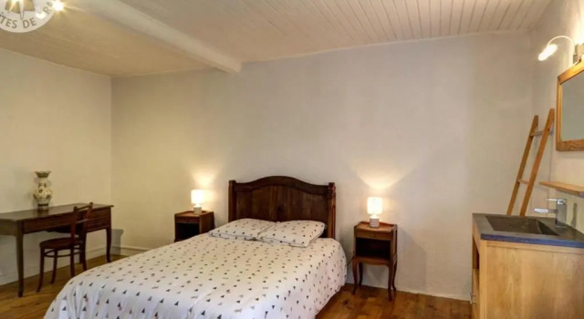 Gîte Montchal, 7 pièces, 14 personnes - FR-1-496-147, Réserver Hôtel Montchal Auvergne