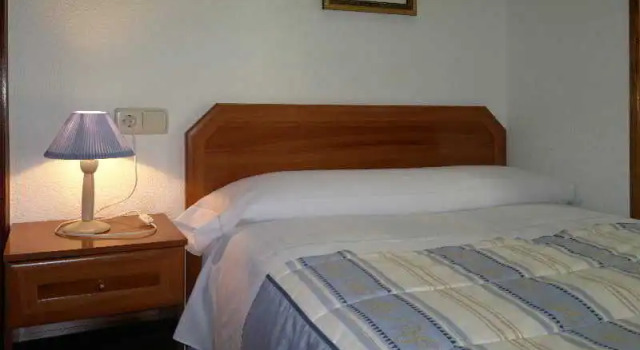 Одноместный номер Standard с балконом Hostal San Antonio
