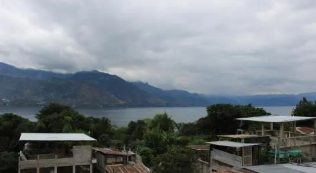 Restaurante, Bar y Hotel Jarachik, Book Hotel San Pedro La Laguna Lake Atitlán