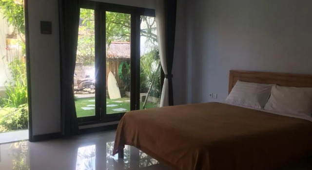Bali Fullmoon Guesthouse, Book Hotel Billige hoteller i Canggu