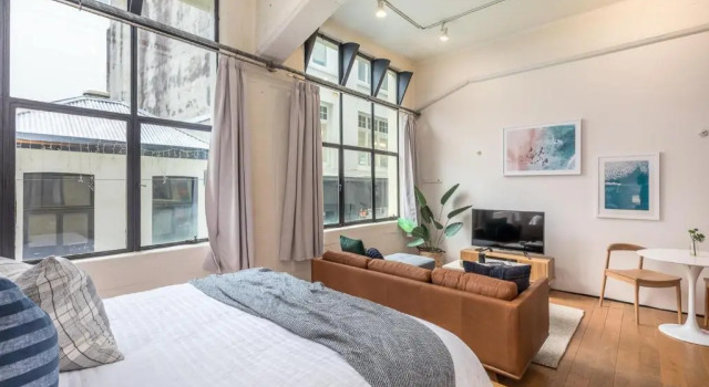 Deluxe Apartment in the Heart of the City