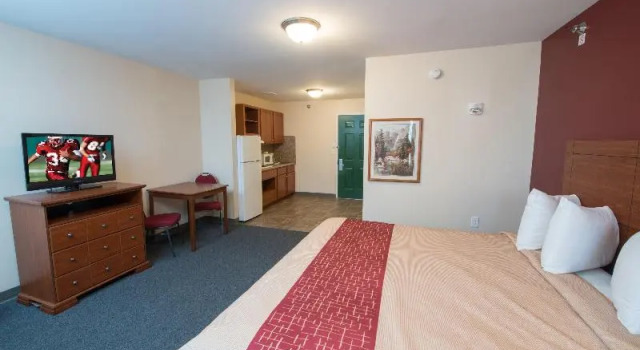 Люкс Red Roof Inn & Suites Dickinson