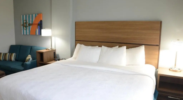 Люкс Standard MainStay Suites Bowling Green North