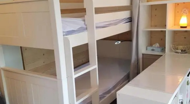 Studio tout confort avec vue sur les sommets, Prenota Appartamento Hotel a Alvernia con parcheggio, Parcheggio
