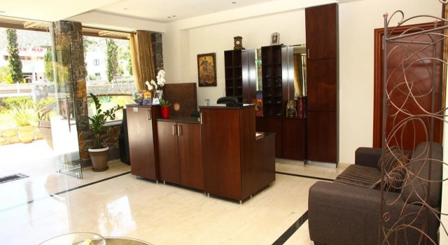 Dias Hotel & Apts
