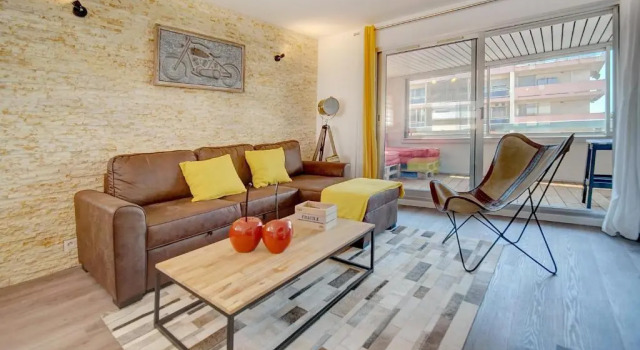 IMMOGROOM - Renovated -Parking - AC - Terraces, Забронировать Апартаменты/квартира Отели Канн с парковкой, рядом с La Californie, Парковка