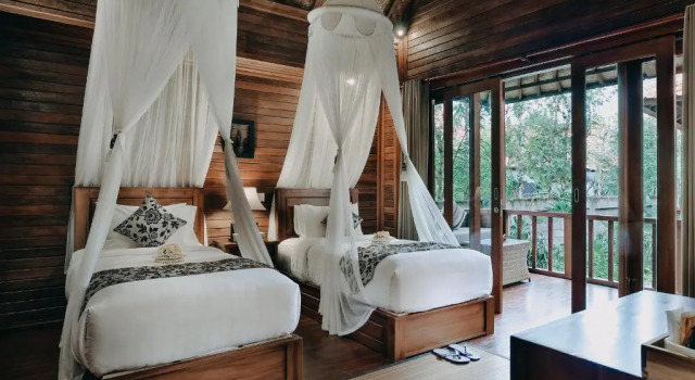 Двухместный люкс Deluxe с балконом Bale Gede Lembongan