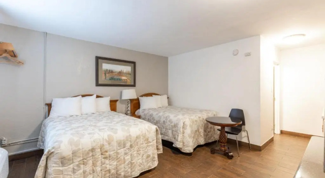 Четырёхместный номер Standard Vineyard Valley Inn
