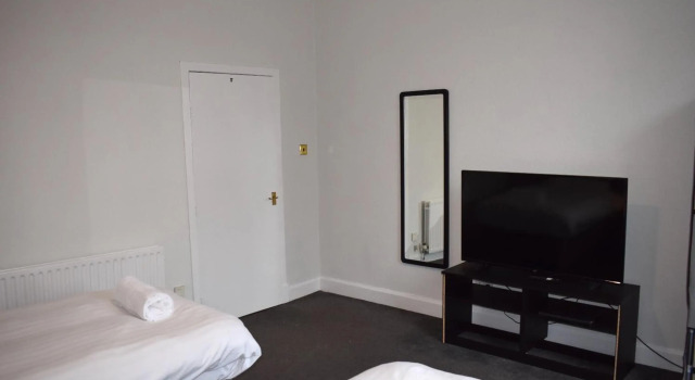 Kelpies Serviced Apartments McDonald- 2 Bedrooms, Забронировать Апартаменты/квартира Отели Центральной Шотландии с парковкой, Парковка