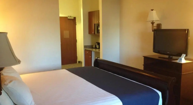 Номер Standard Super 8 by Wyndham Lubbock West