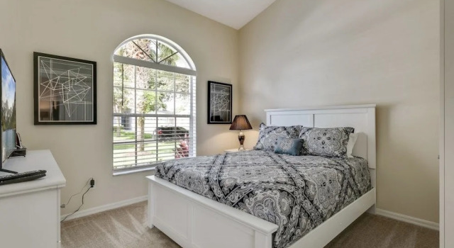 4BR Pool Home in Orange Tree by SHV