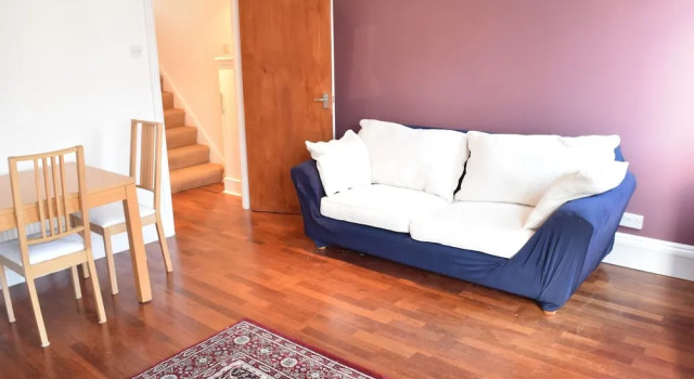 2 Bedroom Maisonette in Barons Court