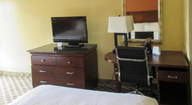 Standard Zimmer Clarion Inn