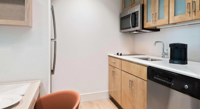 Четырёхместный люкс Homewood Suites by Hilton Sarasota-Lakewood Ranch