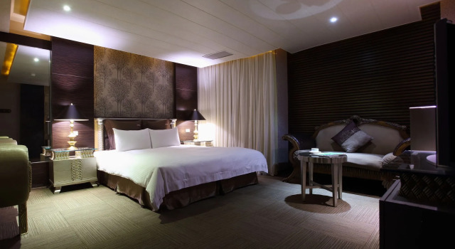 Crystal Motel, Book Motel Hotels in Hsinchu County with Parking, Parking