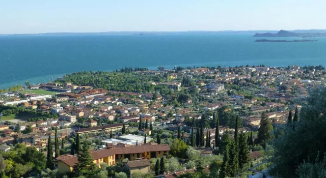 Апартаменты Casa Marsilva - holiday apartment in old town centre, near the lake