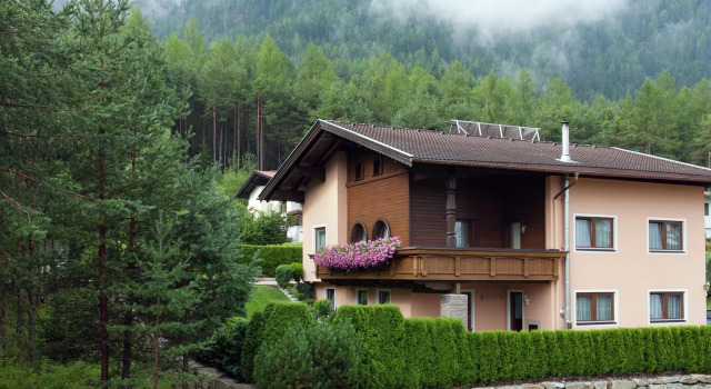 Апартаменты Apartment in Ötztal near Ski Slopes