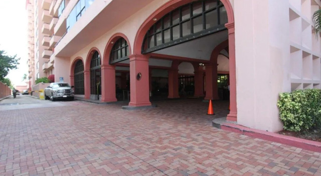 Soleil Apartments at The Alexander, Забронировать Апартаменты/квартира Апартаменты Miami Metropolitan Area, Апартаменты/квартира