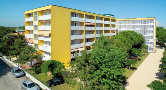 Appartamenti Atlante, Prenota Hotel Hotel a Veneto con parcheggio, Parcheggio