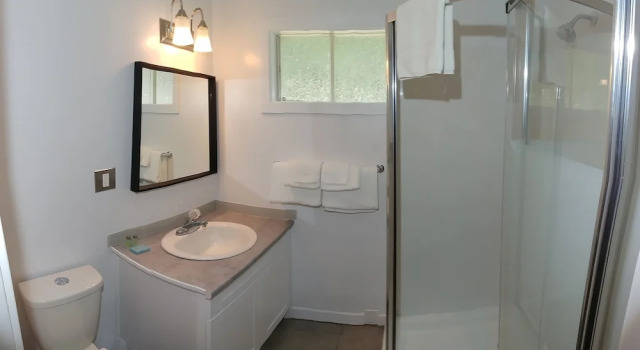Номер Economy Motel Happy Salmon