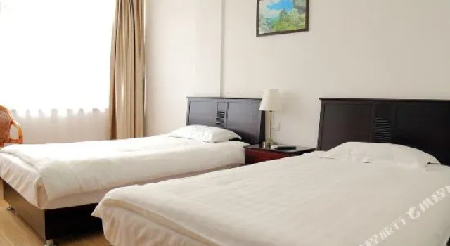 Huangshan Jinxiu Inn, Buchen Sie Hotel Fucun Gebirge Huang Shan
