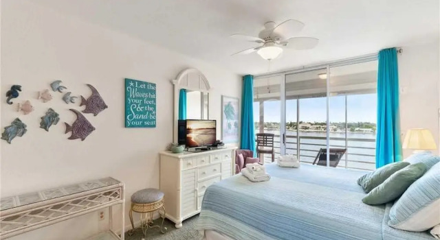 Bahia Vista 15567 - Two Bedroom Condo, Buchen Sie Hotel Hotels in Pinellas County mit Pool, Schwimmbad