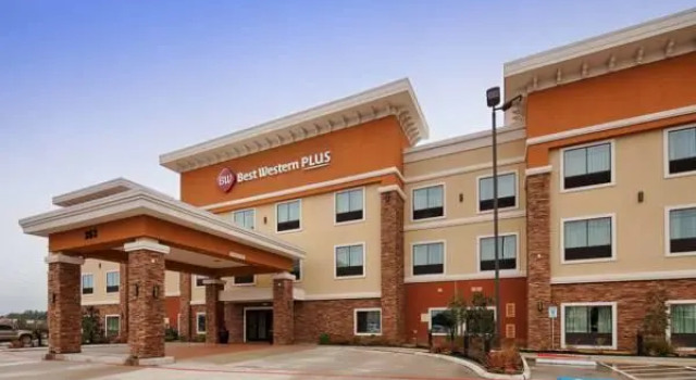 Seng i sovesal Spring Inn & Suites