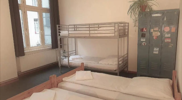 Кровать в общем номере Die Fabrik - Hostel