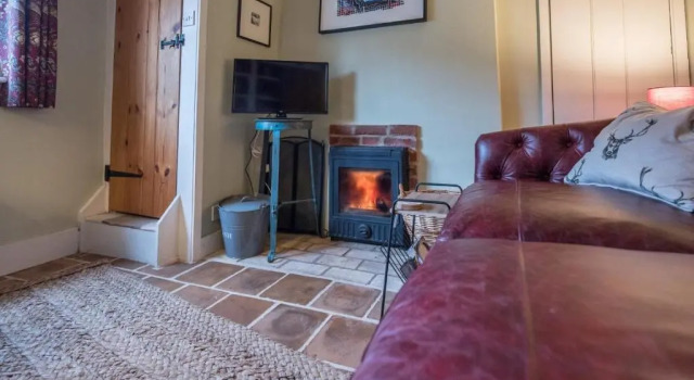 Library Cottage Marlesford Air Manage Suffolk, Varaa Lomakoti Mökit kohteessa Merseyside, Mökki