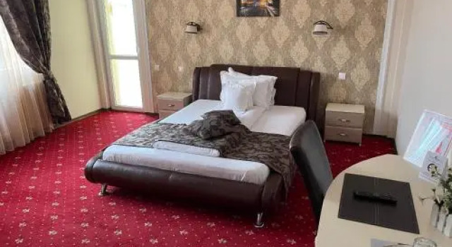 Hotel-Restaurant Oscar, Забронировать Отель Пьятра-Нямц Нямц