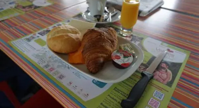 Camping Le Pommier Rustique, Забронировать Кемпинг Yvoir провинция Намюр
