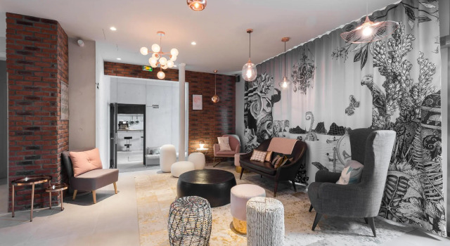 Madrigal hotel