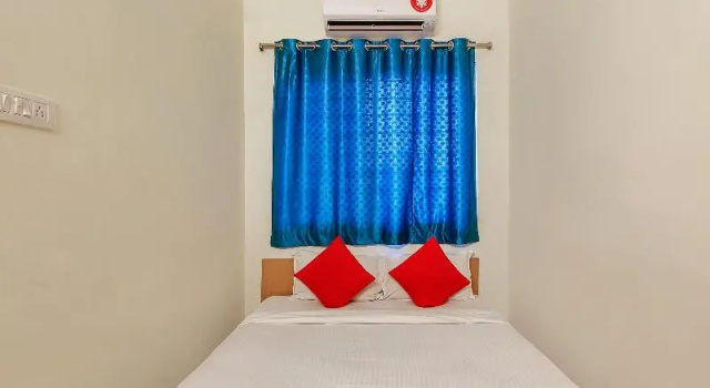 Двухместный номер Standard Goldhorn Hotels & Banquet Mehdipatnam Near St Anns college