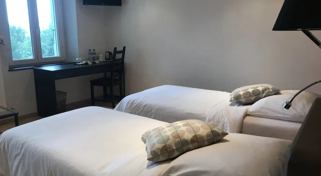 Auberge de Dully, Boek Hostel Dully 