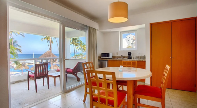 Люкс Emotions Select с 3 комнатами oceanfront Suites by Marival Emotions All Inclusive